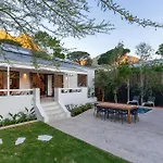 Boutique Coastal Retreat