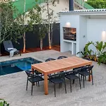 Boutique Coastal Retreat
