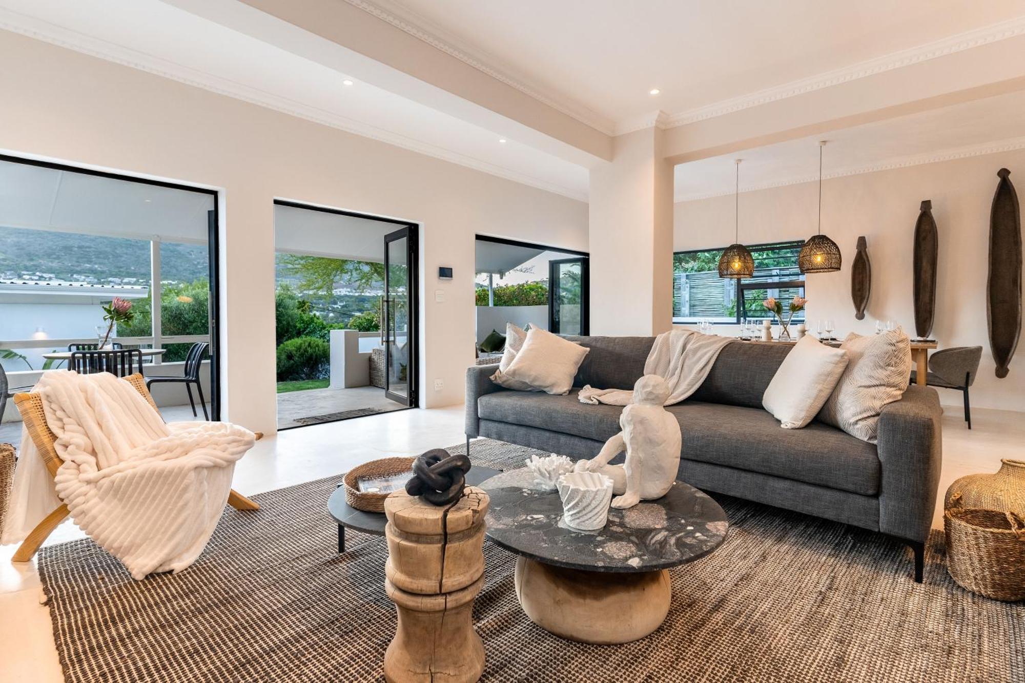 Boutique Coastal Retreat *