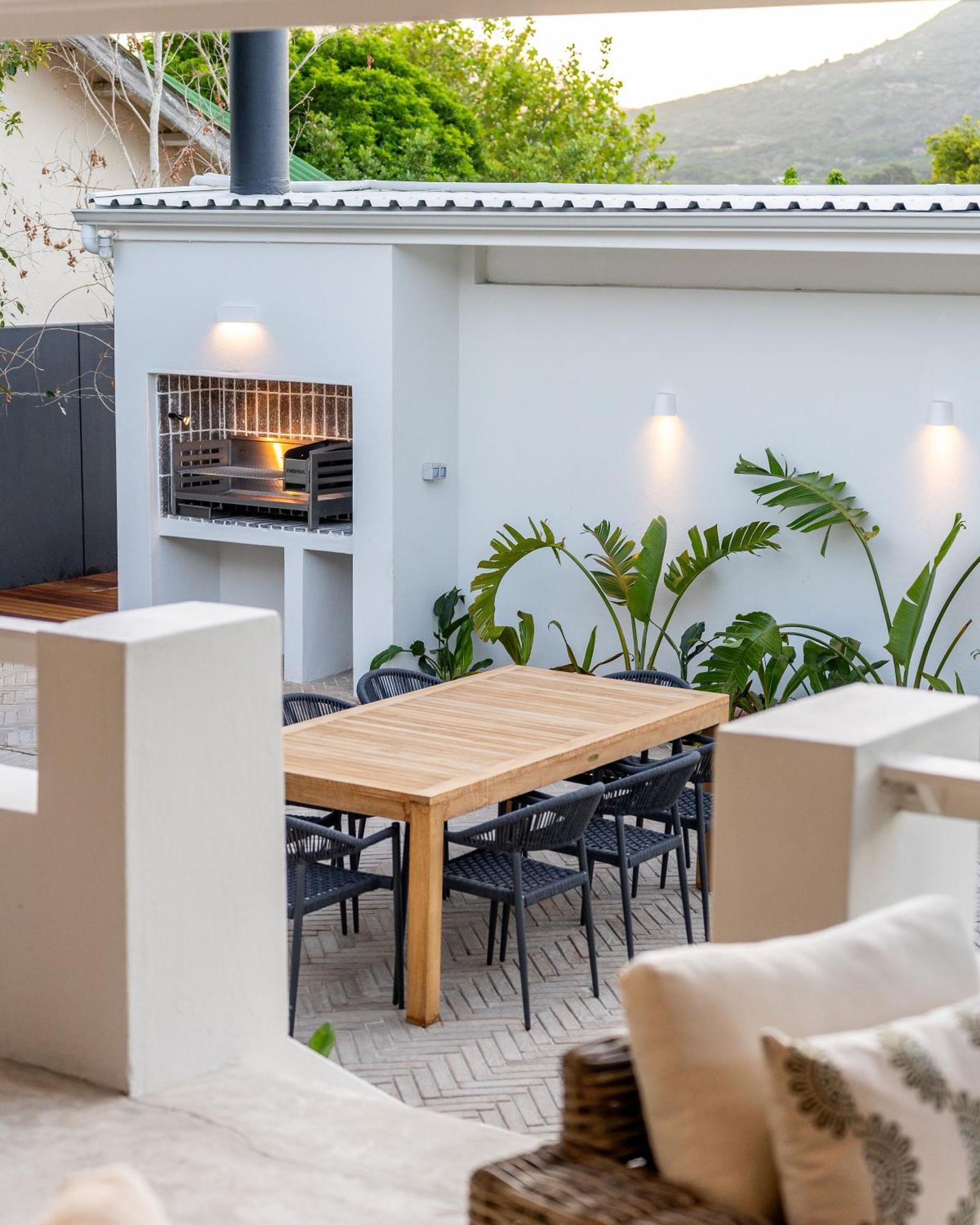 Boutique Coastal Retreat