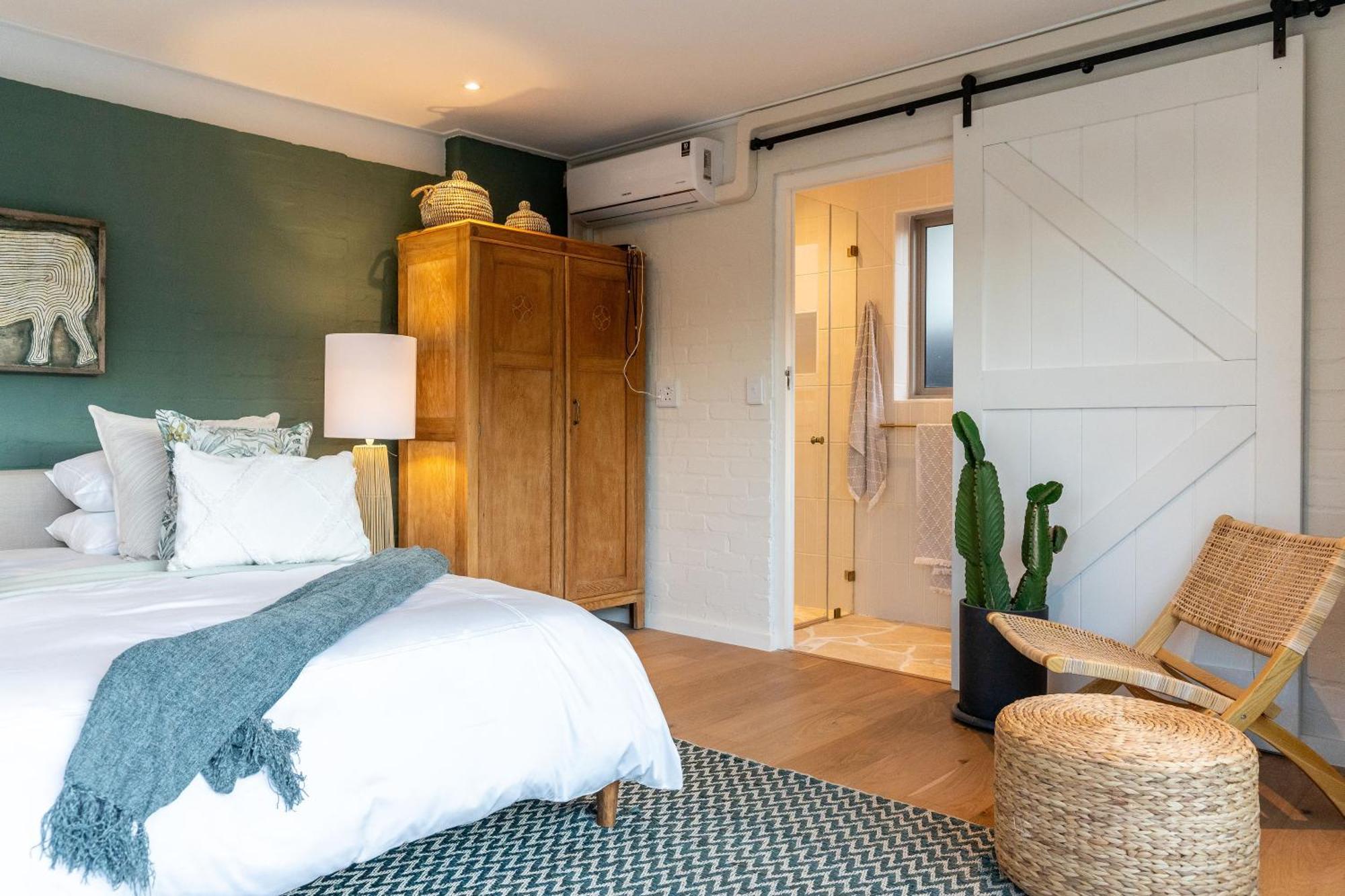Boutique Coastal Retreat *