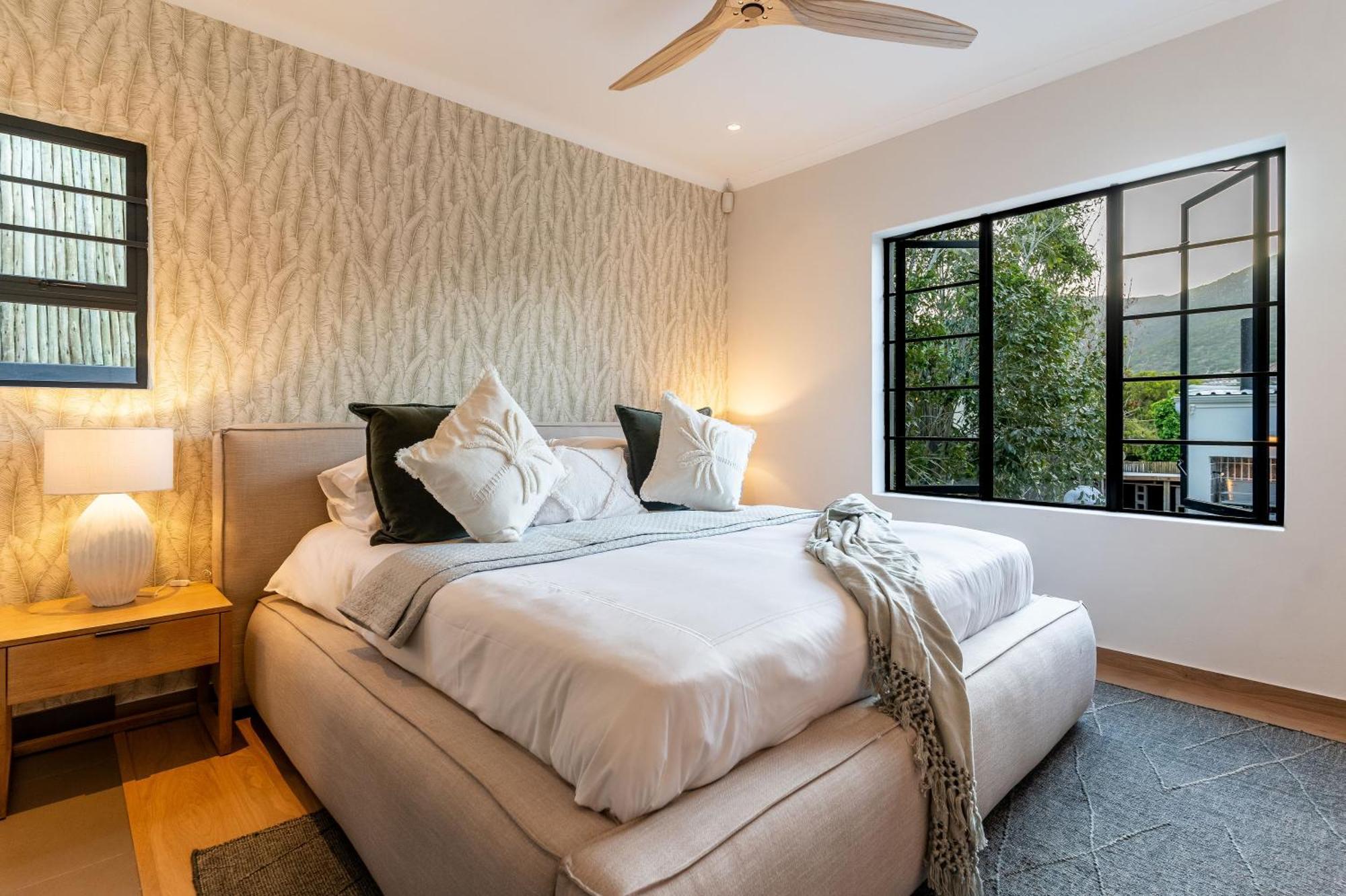 Boutique Coastal Retreat